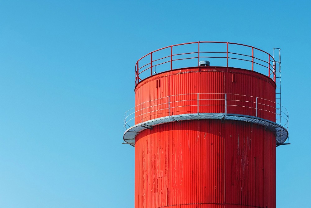 zbiornik przeciwpożarowy i jego rola